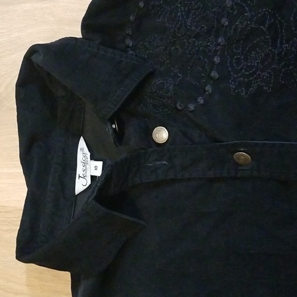 Jessica long sleeve black embroidered corduroy button down shirt size 10 EUC - Picture 9 of 12